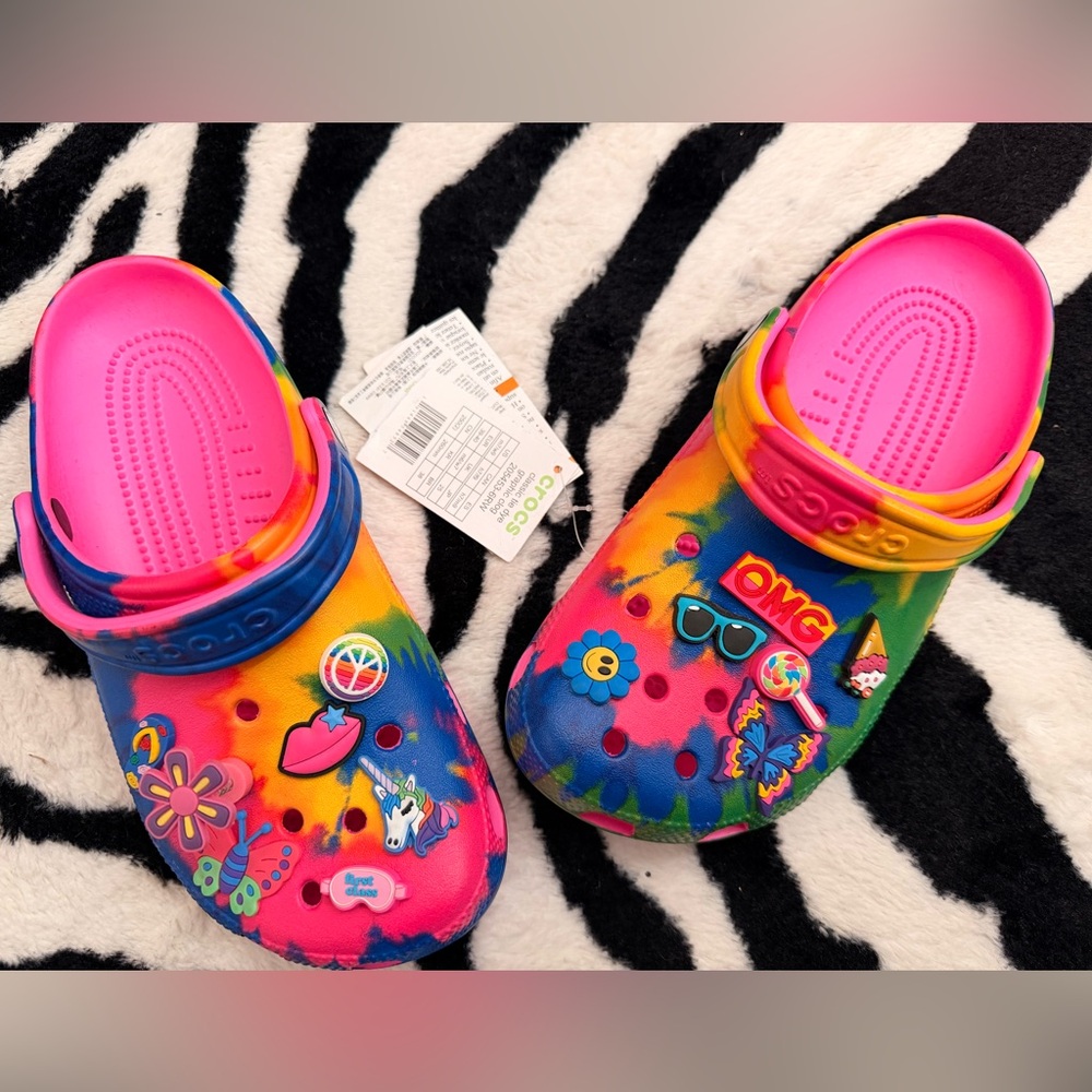Women Tie-Dye Clog Sandals with Charms - Pink Multi